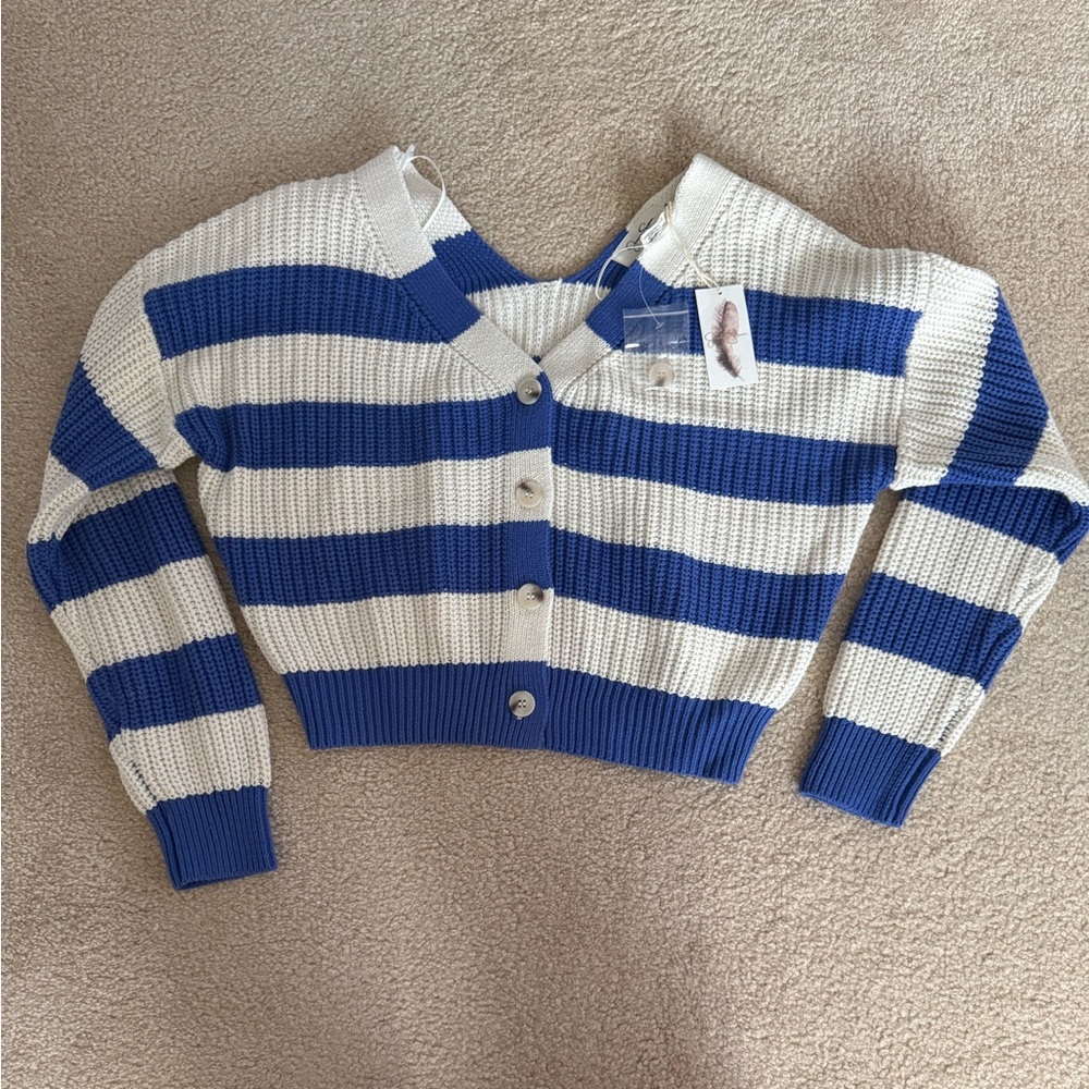 Jessica Simpson Cropped Cardigan
